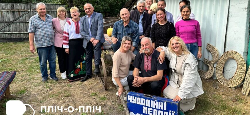 Тлумацька громада передала автобус партнерам на Чернігівщині