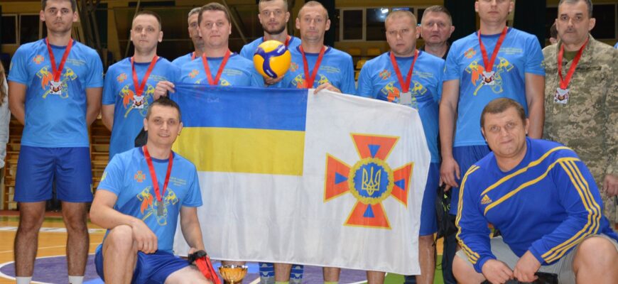 До Дня фізичної культури і спорту, який в Україні відзначають щороку у другу суботу вересня, відбулися змагання з волейболу серед команд силових структур.