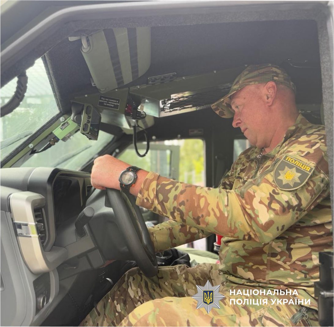 pshm - 25 кілометрів їхав на одних дисках, аби врятувати побратимів: історія прикарпатського поліцейського - rai.ua