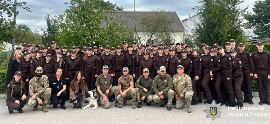 Прикарпатські поліцейські провели профорієнтаційний захід для ліцеїстів МВС