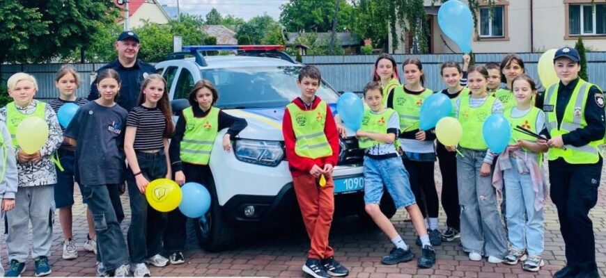 Поліцейські офіцери освітньої безпеки провели уроки в навчальних закладах