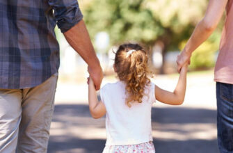 Вересень - це місяць уваги до теми усиновлення. Відео