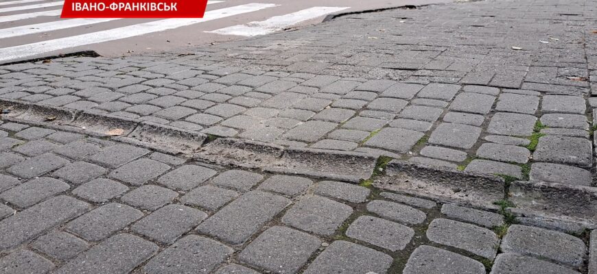 zholobb - Активісти нагадують про проблему відкритих жолобів в місті. Відео - rai.ua