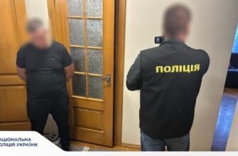 Поліцейські викрили злочинну групу, яка організовувала переправлення за кордон
