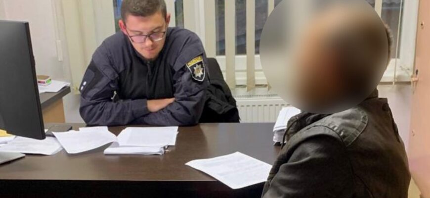 Поліцейські повідомили про підозру прикарпатцю за жорстоке поводження із собакою