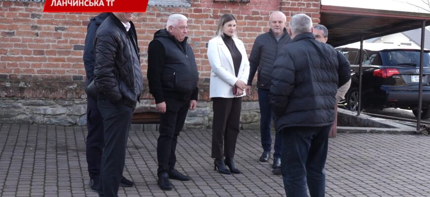 Голови ТГ Надвірнянського району провели виїзну нараду. Відео