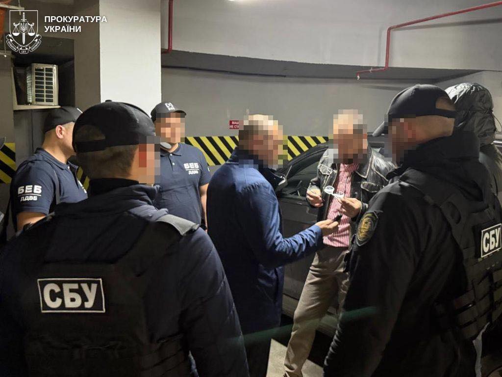 Це зображення має порожній атрибут alt; ім'я файлу lnr.jpg