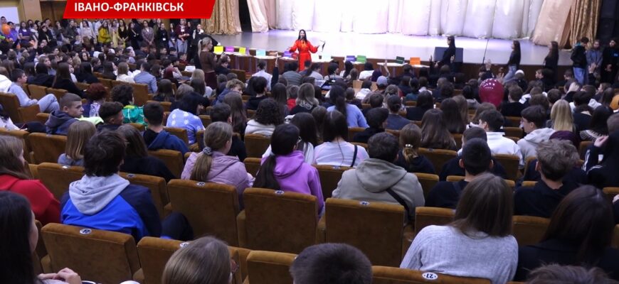 В Карпатському національному університеті відбувся день відкритих дверей. Відео