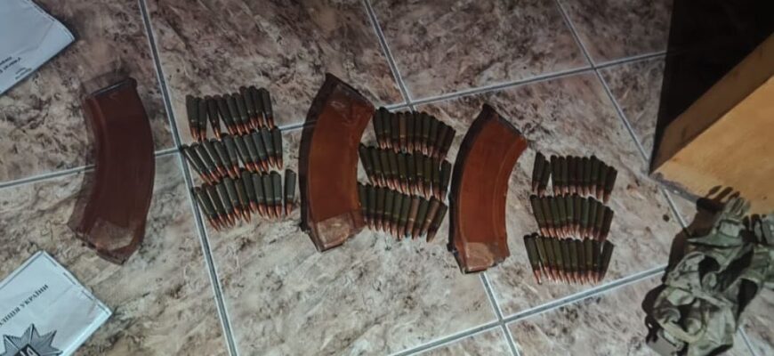 Під час виїзду на сімейний конфлікт поліцейські вилучили у чоловіка вибухонебезпечні предмети