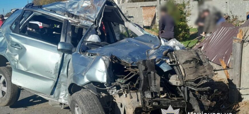 Внаслідок ДТП на Надвірнянщині загинули двоє осіб