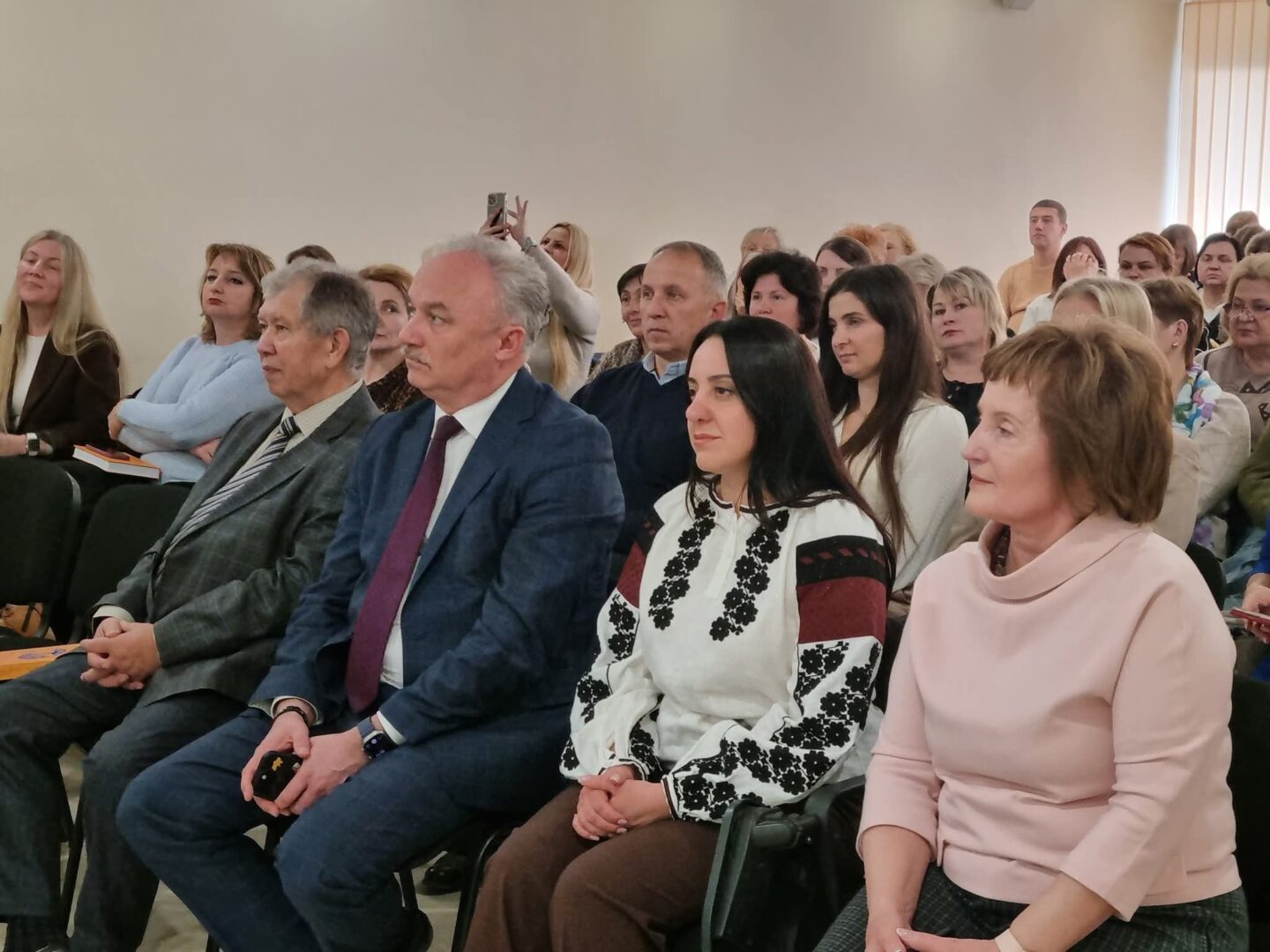 pomchs - На Прикарпатті презентували посібник про харчування в паліативній допомозі - rai.ua