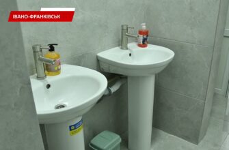 В Івано-Франківському Ліцеї №17 відремонтували шість шкільних вбиралень. Відео