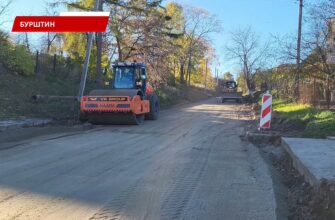 У Бурштині будують нову каналізаційну мережу. Відео