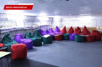 В Івано-Франківському спортивному ліцеї презентували оновлене укриття. Відео