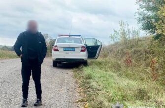 Волочив собаку за автівкою на ланцюгу: поліцейські розпочали кримінальне провадження