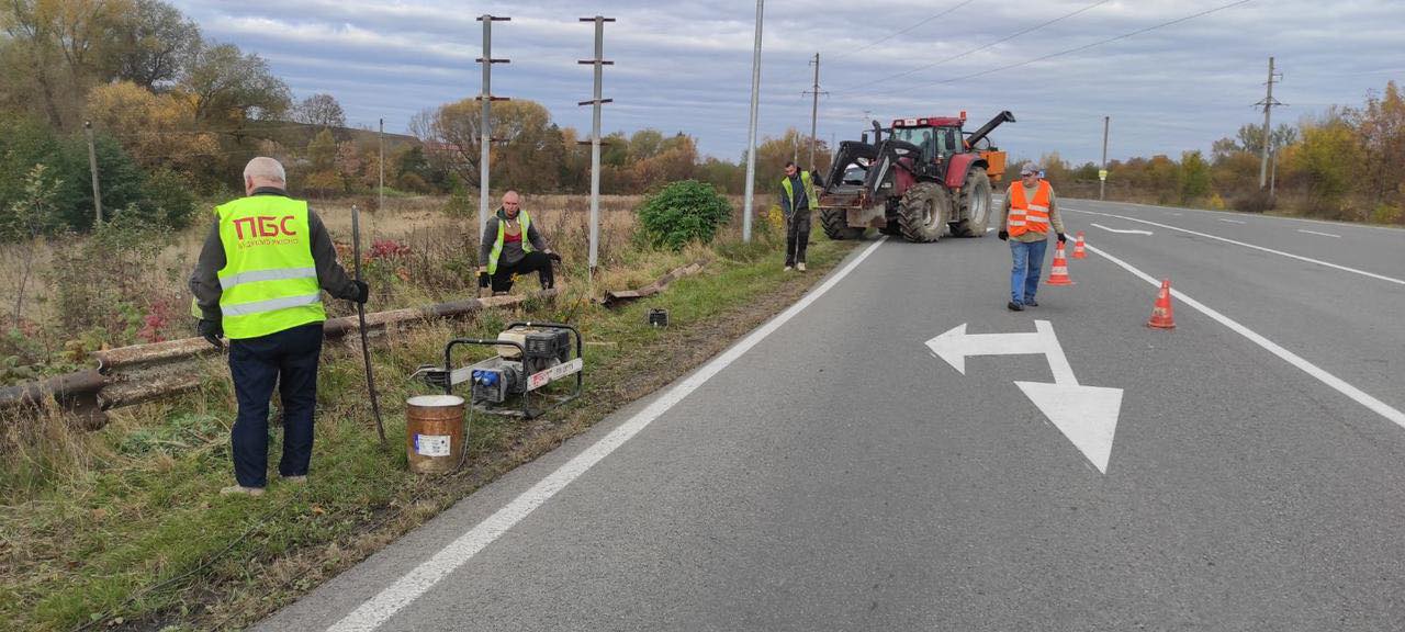 ydrzhsh 1 - На автошляхах Прикарпаття тривають ремонтні роботи - rai.ua