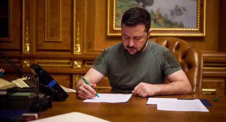 Підписано Закон про щомісячну виплату 50 000 гривень для військових, звільнених з полону