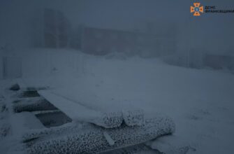 Станом на 7:15 на горі Піп Іван Чорногірський фіксують -12⁰С