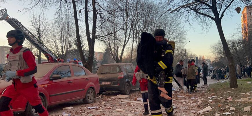 Нічна російська атака: більш ніж 470 ударних дронів на Україну
