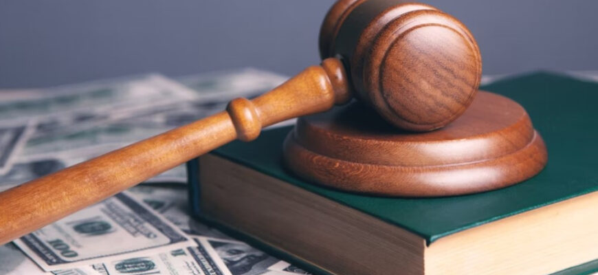 Прокуратура вимагає стягнути понад 7,7 млн грн на користь Калуської громади