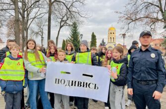 Поліцейські провели вуличну акцію з безпеки дорожнього руху