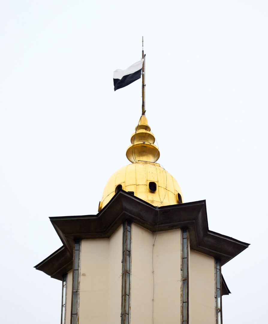 chornyi 1 - Івано-Франківськ: на Ратуші встановили Прапор Надії - rai.ua