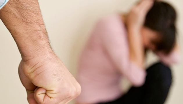 На Калущині чоловіка засуджено до 4 років за домашнє насильство, хуліганство та крадіжку