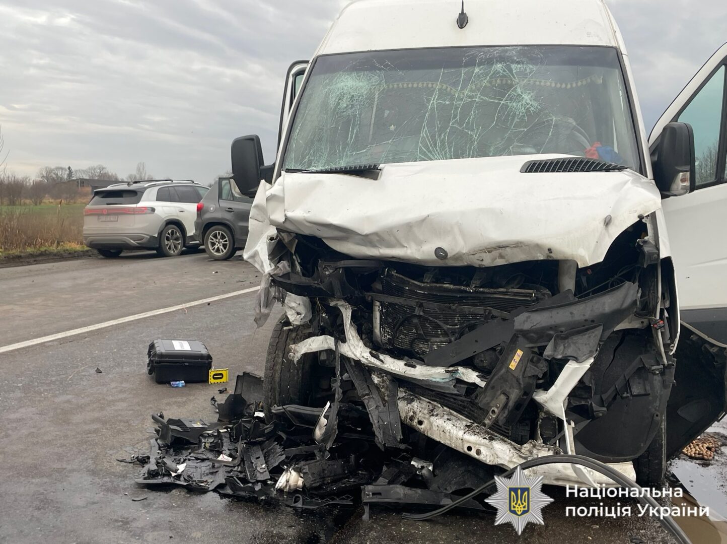 egesh - Одна людина загинула, ще близько восьми — травмовані внаслідок ДТП - rai.ua