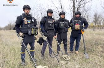 Піротехніки з Прикарпаття продовжують розміновувати Херсонщину