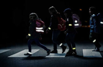 Поліцейські нагадують про важливість використання флікерів