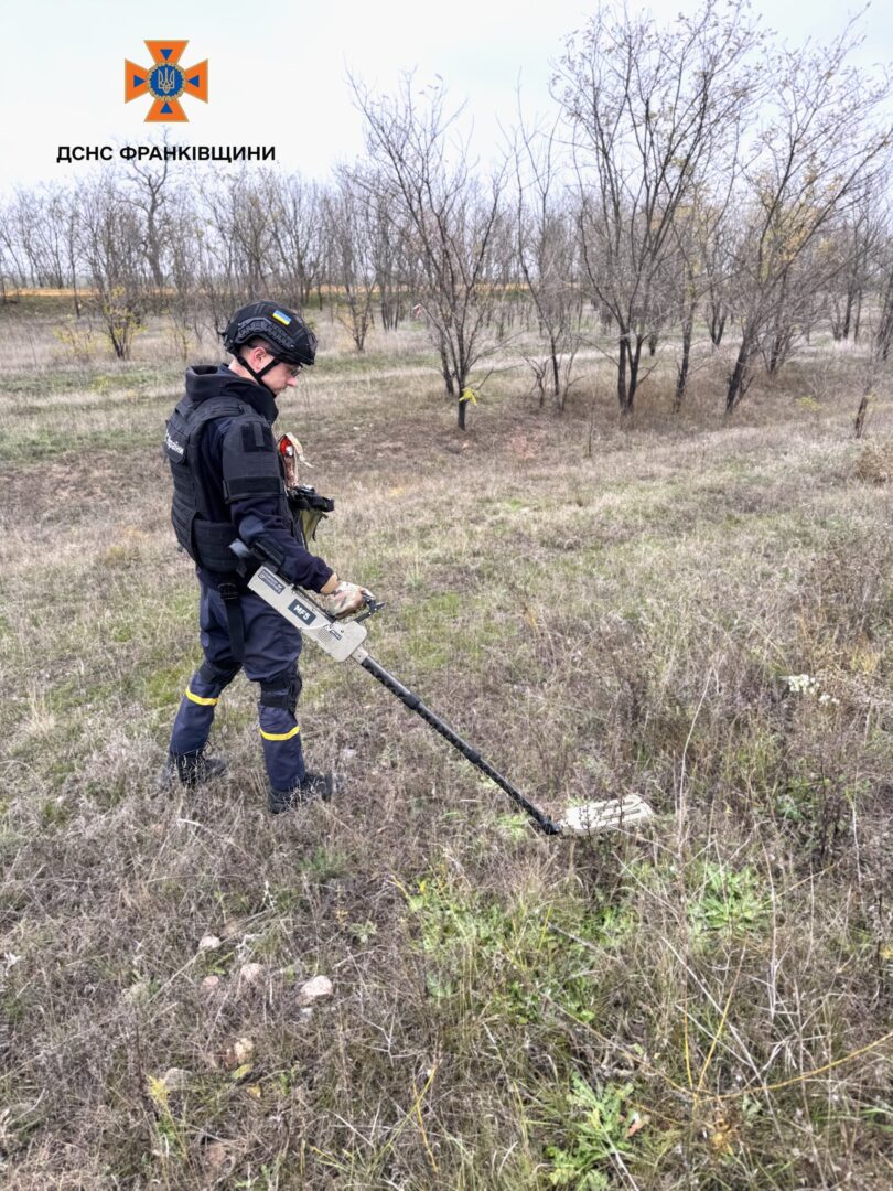 iun - Піротехніки з Прикарпаття продовжують розміновувати Херсонщину - rai.ua