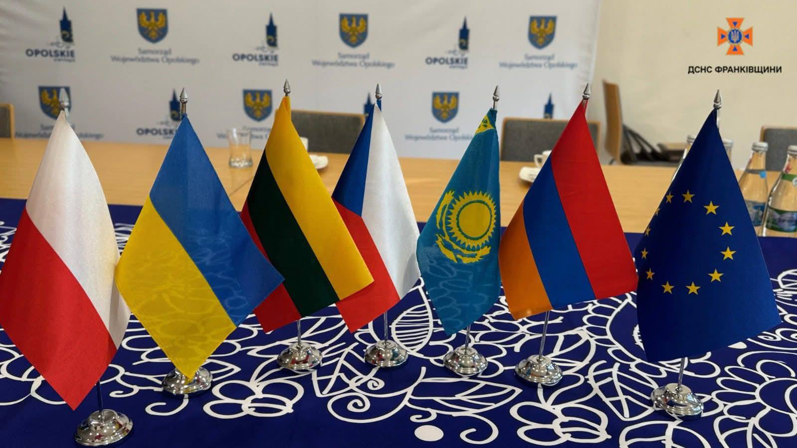 konsu - Рятувальники Прикарпаття отримали допомогу від партнерів з Польщі - rai.ua