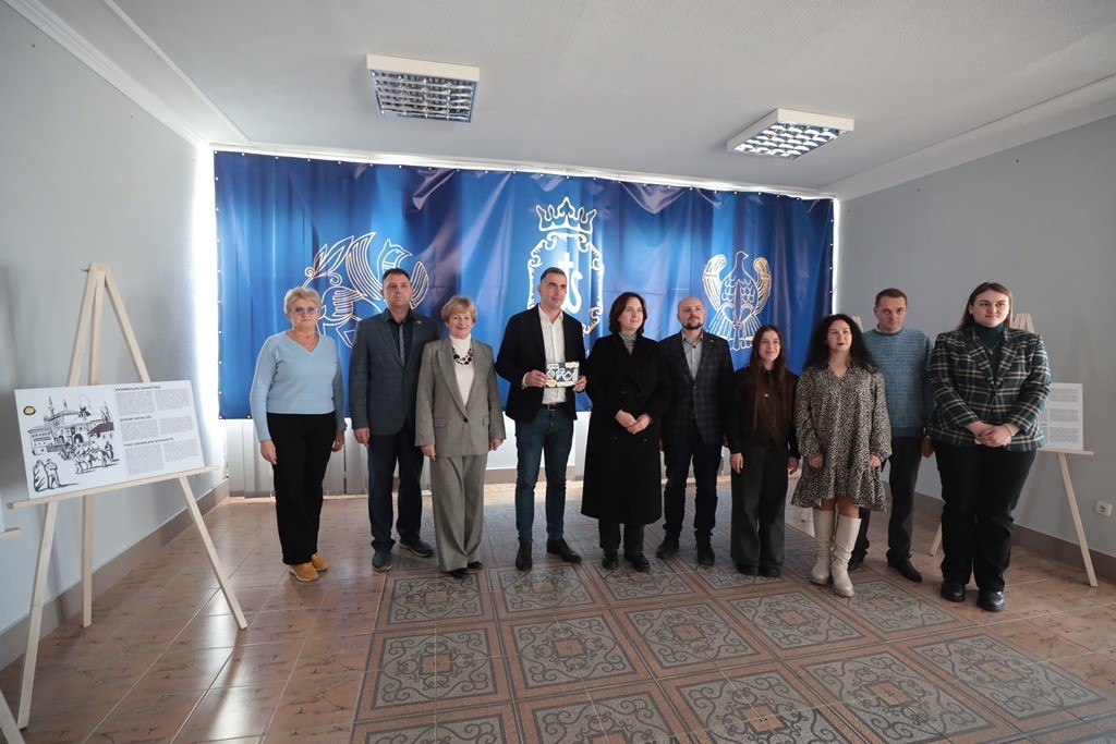 msv - У галереї Національного заповідника «Давній Галич» відкрили виставку про Крим - rai.ua