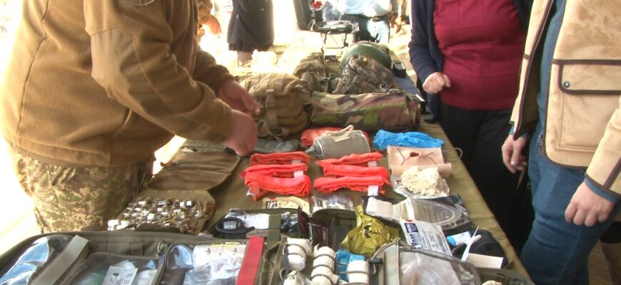 В Долині відкрили виставку під назвою «Обличчя війни». Відео