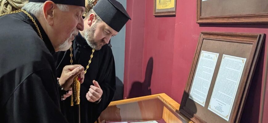 В Івано-Франківську відкрили виставку до 100-річчя Патріарха Володимира Романюка