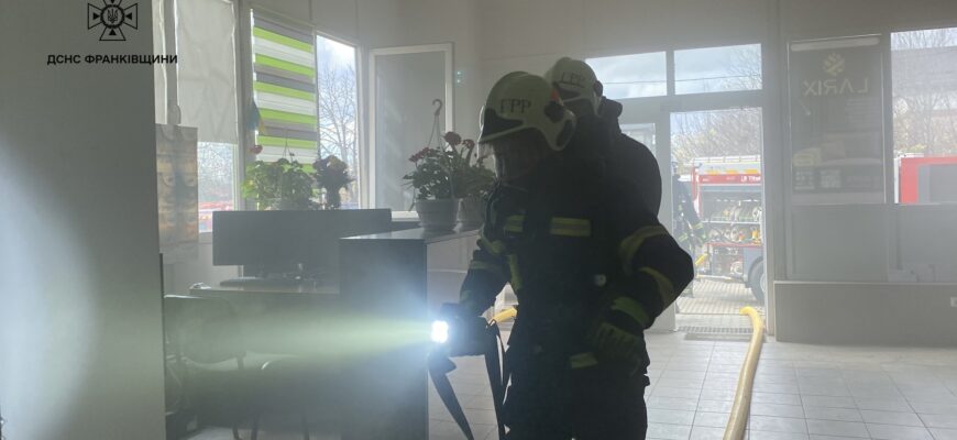 В Івано-Франківську вибухнуло офісне приміщення