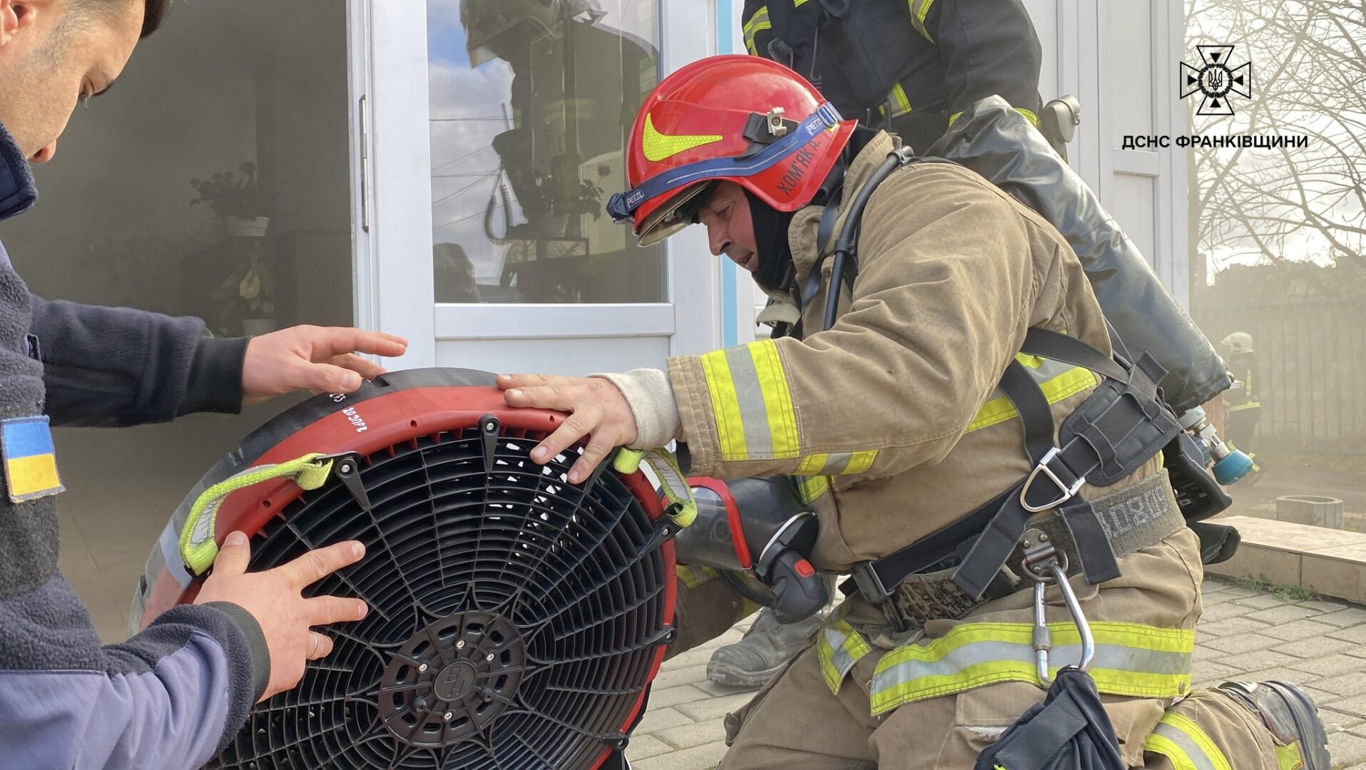 vybuh6 - В Івано-Франківську вибухнуло офісне приміщення - rai.ua