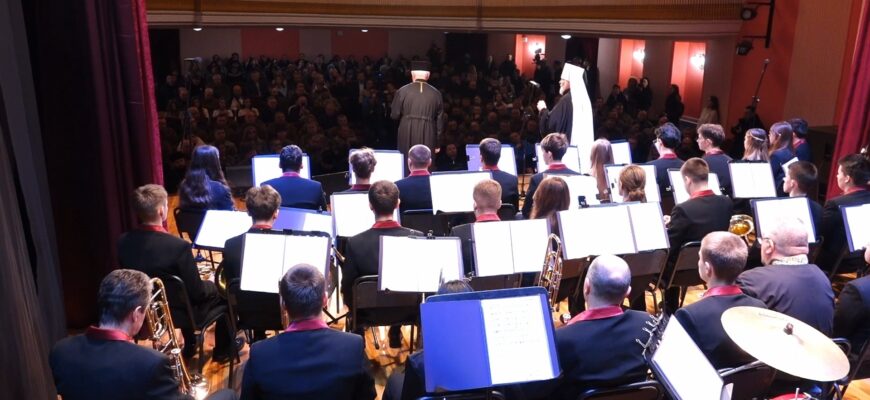 В Івано-Франківську нагородили військових та благодійників. Відео