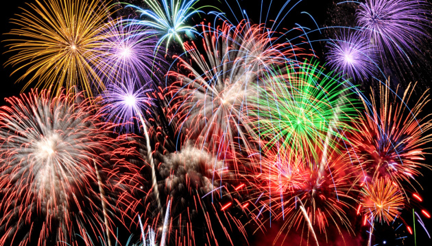 Свята без феєрверків: які заборони діють та що передбачено за їхнє порушення