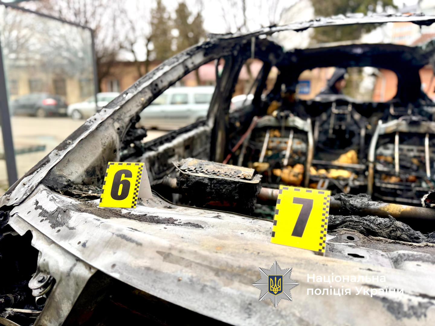 kveshgd - Прикарпатські поліцейські викрили 16-річного хлопця, який підпалив автомобіль - rai.ua