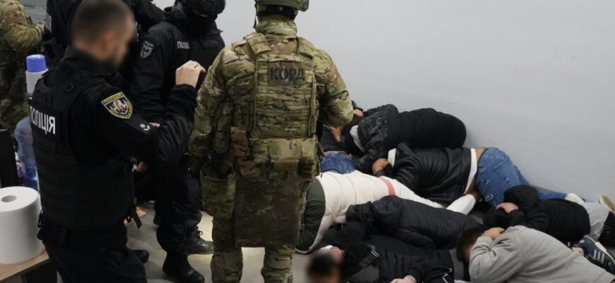 Нацполіція викрила транснаціональну мережу шахрайських call-центрів