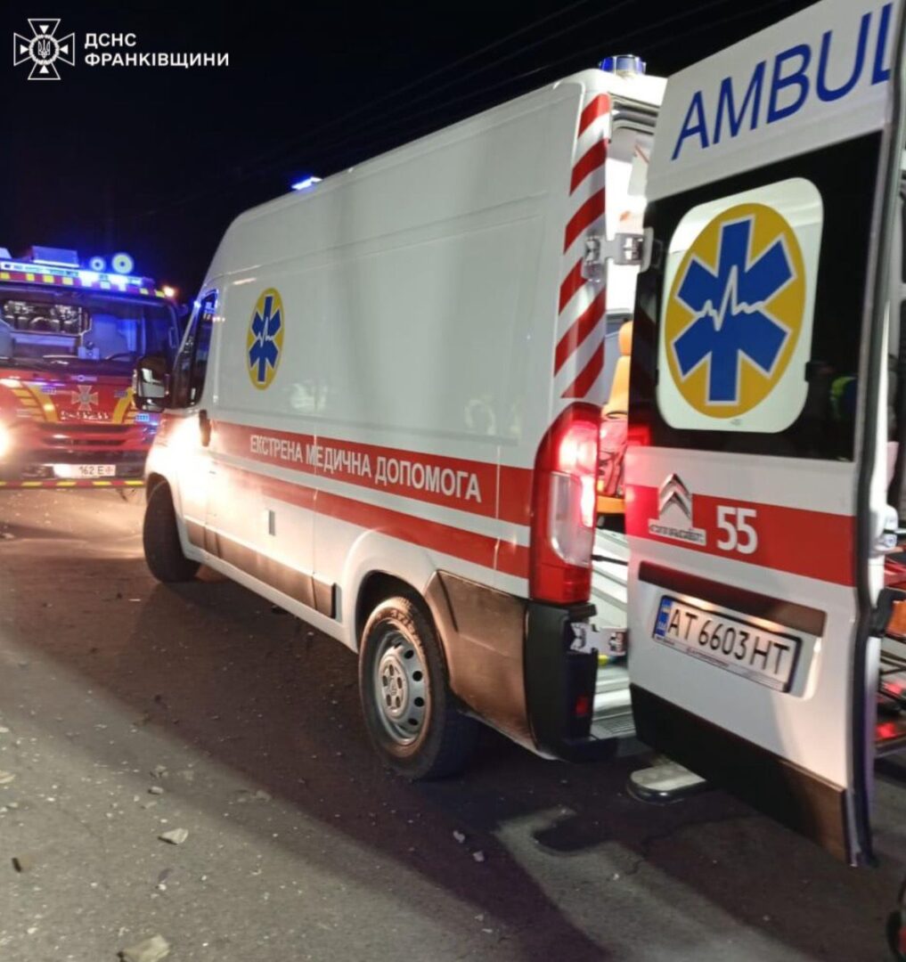 mpoanlal - Ямницька ТГ: рятувальники деблокували двох постраждалих у ДТП - rai.ua