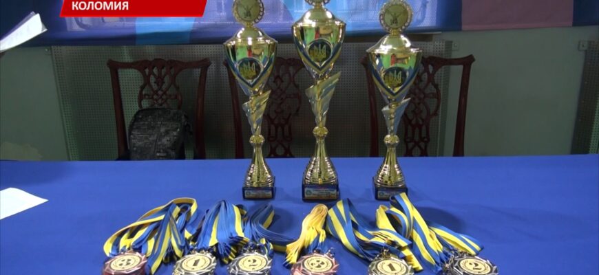 У Коломиї відбувся Чемпіонат України з важкої атлетики. Відео