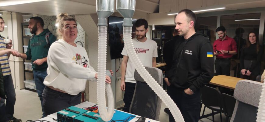 В Івано-Франківську відкрили лабораторію радіоелектроніки