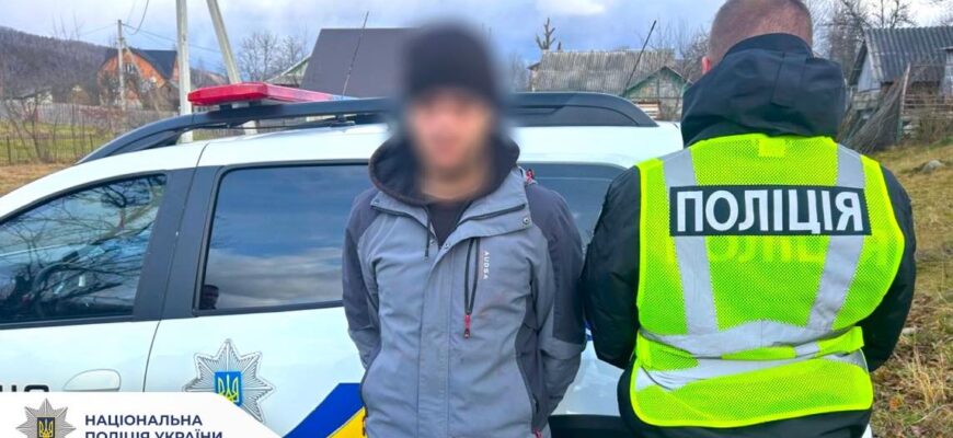 Побив односельця до смерті: поліцейські Прикарпаття затримали підозрюваного