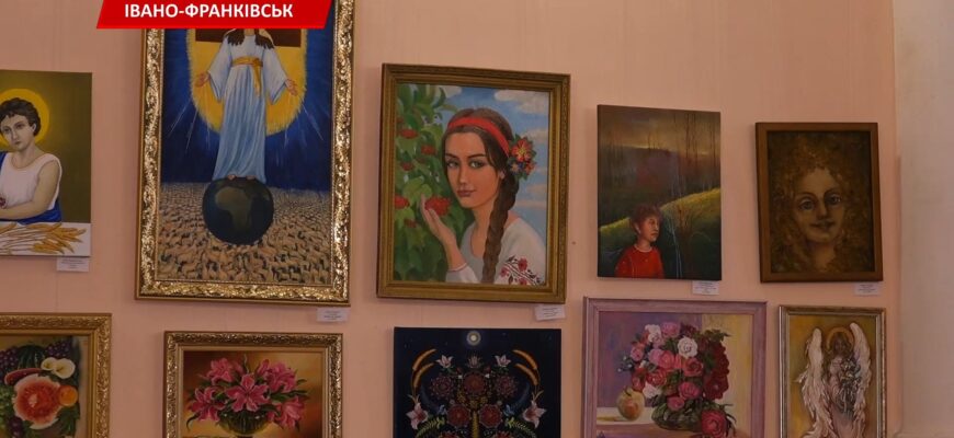 В Івано-Франківську відкрили традиційну виставку «Різдвяний вернісаж». Відео