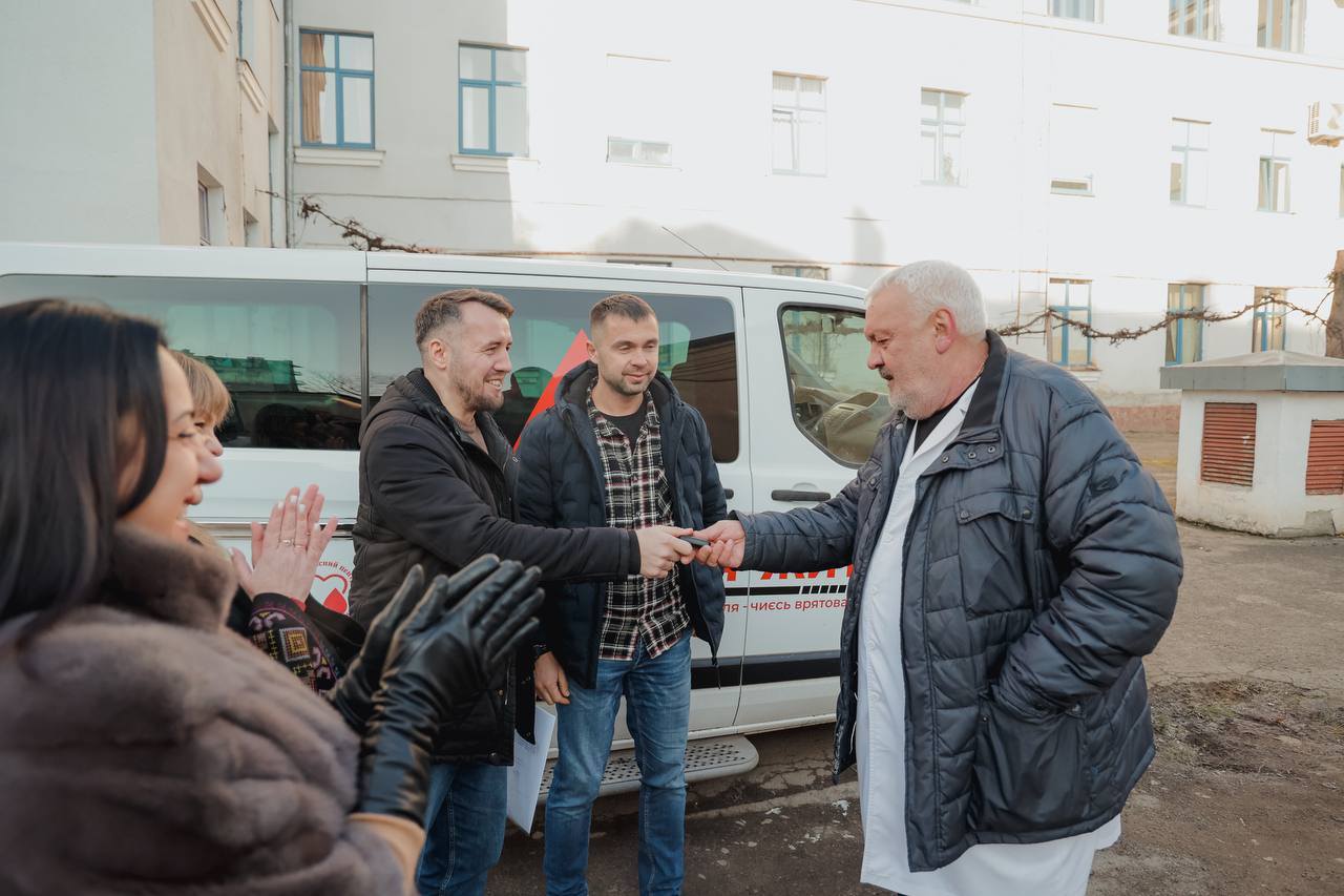 rshchdlgorzh - Прикарпатському обласному центру служби крові передали спеціалізований мікроавтобус - rai.ua