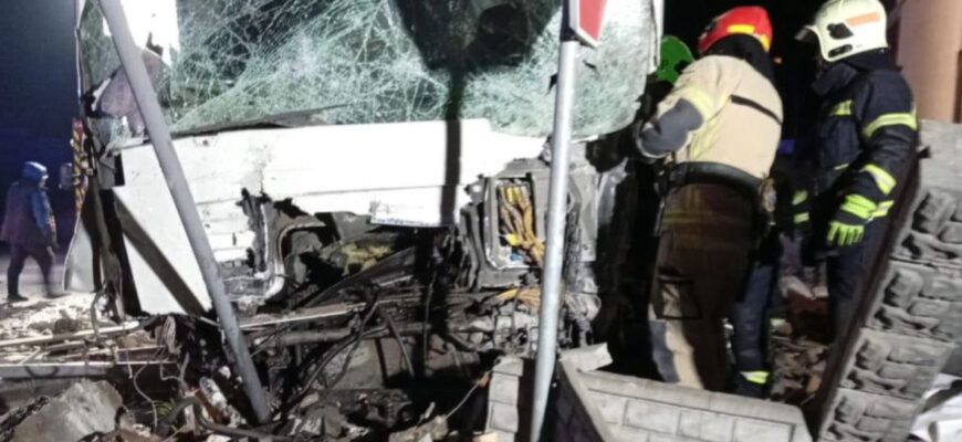 Підписуйтеся на наші канали, щоб завжди бути в курсі важливих новин Івано-Франківська та Прикарпаття. • YouTube - https://www.youtube.com/@RAITVUA • Сайт ТРК «РАІ» - https://rai.ua/ • Facebook - https://www.facebook.com/profile.php?id=100063475576480 • TikTok - https://www.tiktok.com/@trkrai?is_from_webapp=1&sender_device=pc