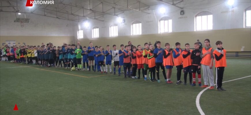 У Коломиї провели традиційний турнір в день святого Миколая. Відео