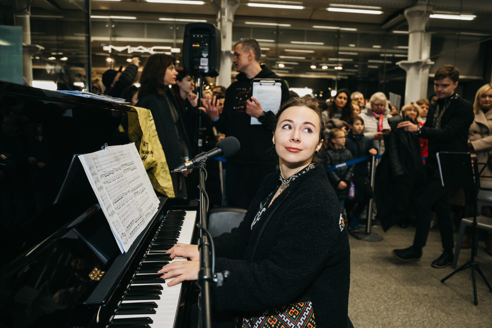 vaka0 - Святослав Вакарчук і Марія Яремак виступили з благодійним концертом у Лондоні - rai.ua